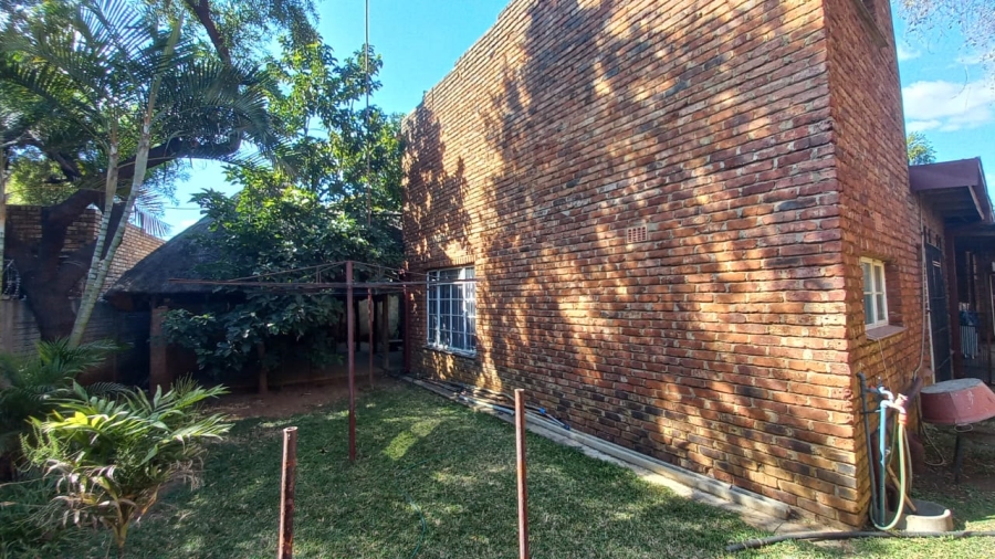 3 Bedroom Property for Sale in Rustenburg Central North West